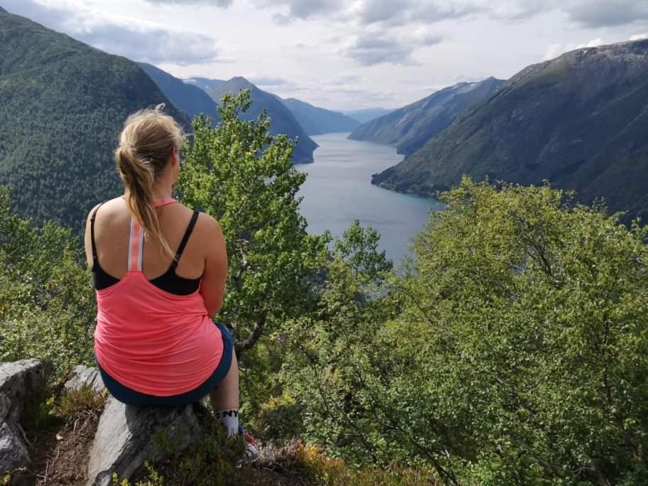 Sogndal Ski- And Mountain Cabin ภายนอก รูปภาพ